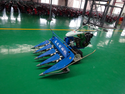 小型收割機 小型收割機